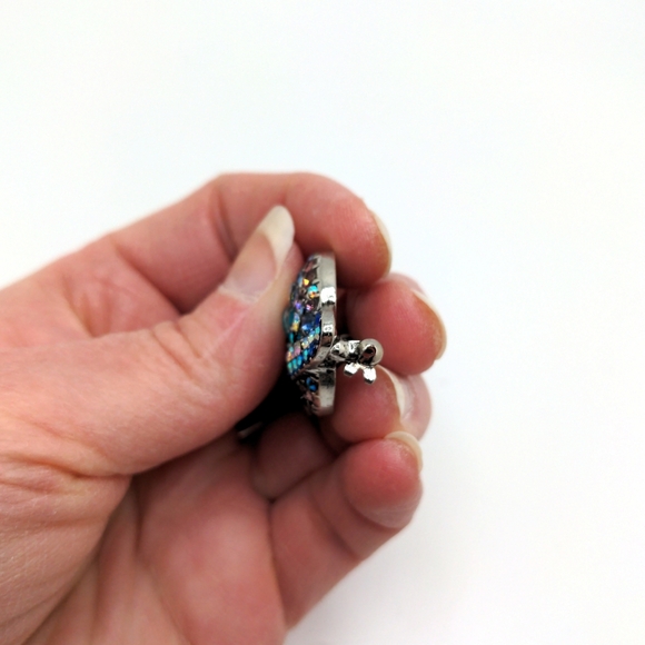 Cosmic Rhinestone Saturn Brooch - Picture 5 of 8